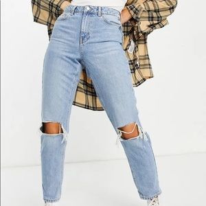 TOPSHOP Rip Knee Mom Jeans